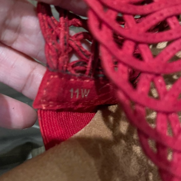 NWOT Walking Cradles Red Leather Kudos - Picture 9 of 11